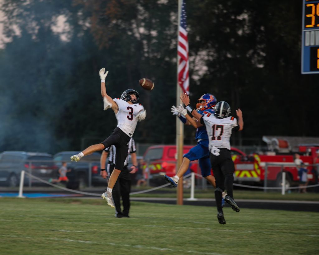Sturgis falls to Edwardsburg 49-7
